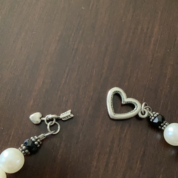 EUC! Beautiful boutique custom pearl & bead necklace & bracelet set. - Picture 5 of 12